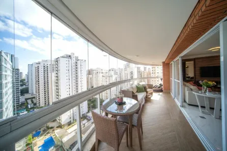 Apartamento com 3 Quartos à venda, 209m² no Moema, São Paulo