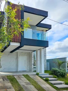 Casa com 3 Quartos à venda, 200m² no Centro, Gravataí