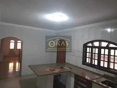 Sobrado com 4 Quartos à venda, 190m² no Vila Amorim, Suzano