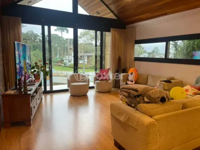 Casa de Condomínio com 3 Quartos à venda, 200m² no Hortênsias, Canela