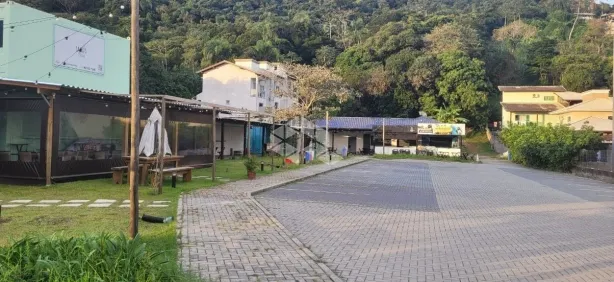Lote/Terreno à venda, 6860m² no Rio Tavares, Florianópolis