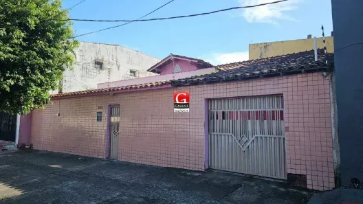 Casa com 4 Quartos para alugar, 355m² no Marco, Belém