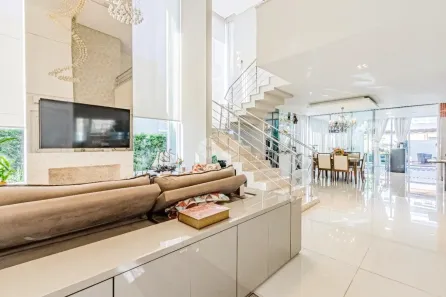 Casa de Condomínio com 4 Quartos à venda, 335m² no Distrito Industrial, Cachoeirinha