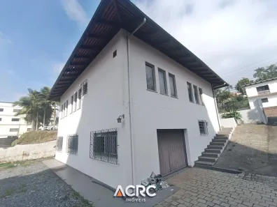 Apartamento com 4 Quartos para alugar, 210m² no Salto do Norte, Blumenau