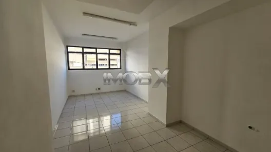 Sala Comercial à venda, 29m² no Jardim Infante Dom Henrique, Bauru