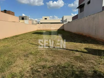 Lote/Terreno à venda, 360m² no Vila Aviação, Bauru