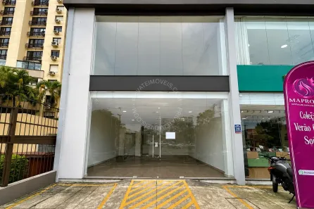 Ponto Comercial para alugar, 132m² no Passo da Areia, Porto Alegre