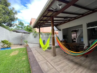 Casa com 3 Quartos para alugar, 133m² no Campeche, Florianópolis