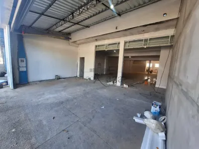 Prédio Comercial para alugar, 220m² no Residencial Gazzo, São José dos Campos