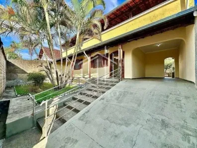 Casa com 3 Quartos para alugar, 430m² no Céu Azul, Belo Horizonte