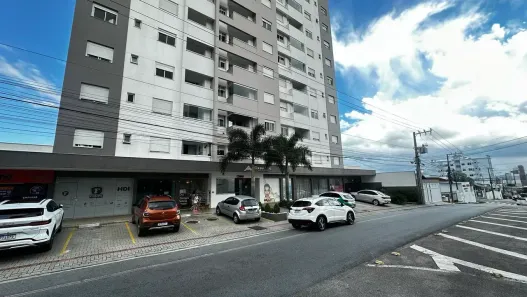 Apartamento com 2 Quartos para alugar, 90m² no Barreiros, São José