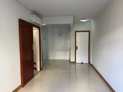 Apartamento com 2 Quartos para alugar, 98m² no Praia do Canto, Vitória
