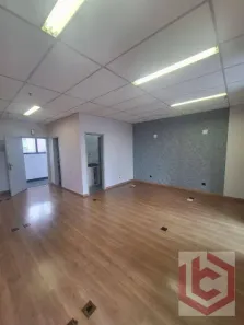 Sala Comercial para alugar, 44m² no Gonzaga, Santos