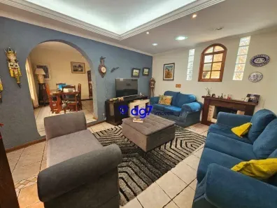 Casa com 3 Quartos à venda, 150m² no Jardim Rizzo, São Paulo