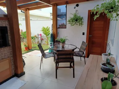 Sobrado com 3 Quartos à venda, 148m² no Loteamento Pedra Branca, Garopaba