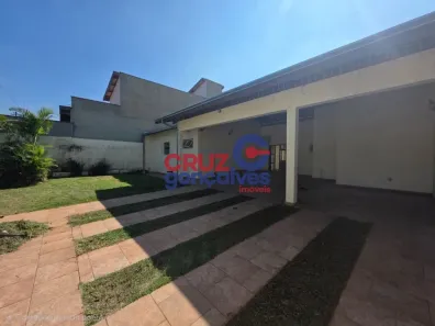 Casa com 3 Quartos para alugar, 260m² no Zona Central, Rio Claro