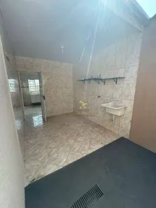 Casa com 5 Quartos à venda, 100m² no Conjunto São Benedito, Jacareí