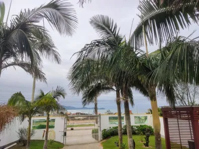 Casa com 3 Quartos à venda, 307m² no Vila Esperanca, Imbituba