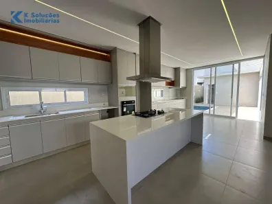 Casa de Condomínio com 3 Quartos à venda, 215m² no Vila Serrão, Bauru