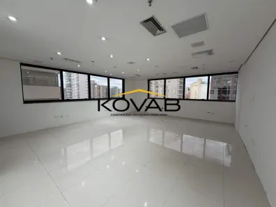 Sala Comercial para alugar, 50m² no Indianópolis, São Paulo