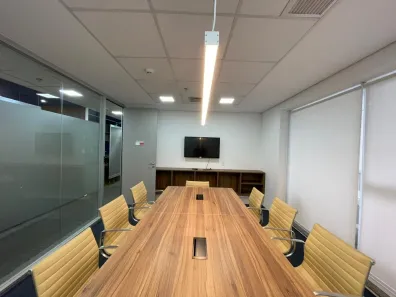Sala Comercial para alugar, 232m² no Jardim Paulistano, São Paulo