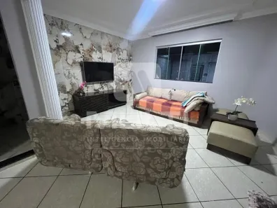 Casa com 3 Quartos à venda, 150m² no Presidente Roosevelt, Uberlândia