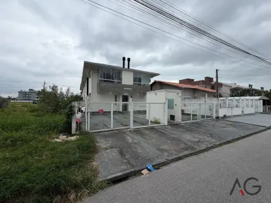 Apartamento com 2 Quartos para alugar, 64m² no Nova Palhoça, Palhoça