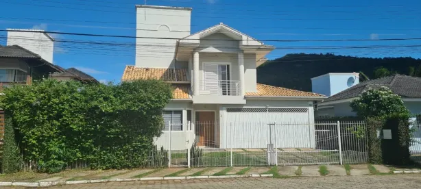 Casa com 4 Quartos à venda, 246m² no Rio Tavares, Florianópolis