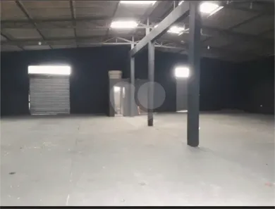 Galpão/Depósito/Armazém à venda, 1600m² no Jardim Britânia, São Paulo