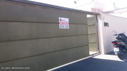 Casa com 2 Quartos para alugar, 120m² no Centro, Presidente Prudente