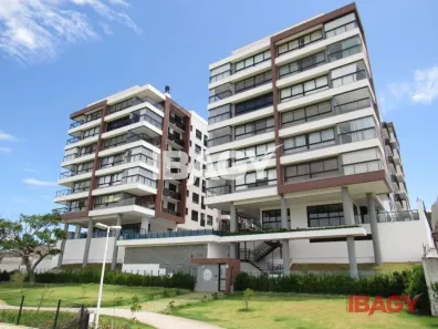 Apartamento com 3 Quartos para alugar, 109m² no Centro, São José