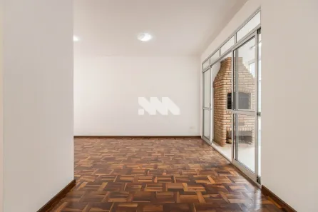 Apartamento com 3 Quartos para alugar, 110m² no Centro, Curitiba