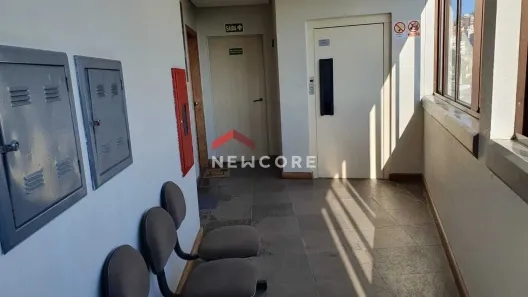 Sala Comercial à venda, 59m² no Menino Deus, Porto Alegre