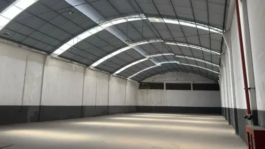 Galpão/Depósito/Armazém para alugar, 1400m² no Penha, Rio de Janeiro
