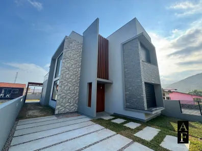 Casa com 3 Quartos à venda, 150m² no , Garopaba