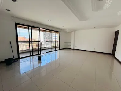 Apartamento com 4 Quartos à venda, 283m² no Praia Campista, Macaé