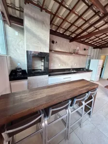 Casa com 4 Quartos à venda, 266m² no Cabral, Contagem