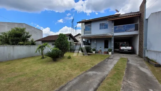 Sobrado com 2 Quartos à venda, 282m² no Vila Nova, Joinville