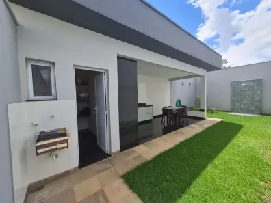 Casa de Condomínio com 3 Quartos à venda, 198m² no Novo Mundo, Uberlândia
