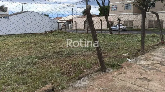 Lote/Terreno à venda, 600m² no Nossa Senhora Aparecida, Uberlândia