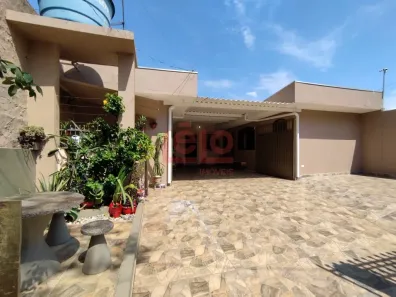 Prédio Comercial com 2 Quartos à venda, 110m² no Jardim Alvorada, Maringá