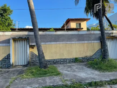 Casa com 3 Quartos para alugar, 200m² no Calhau, São Luís