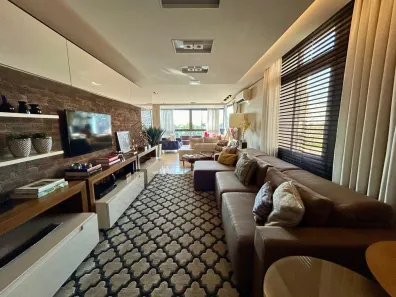 Apartamento com 3 Quartos à venda, 290m² no Centro, Florianópolis