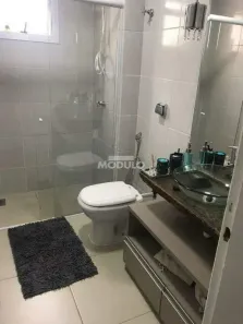 Apartamento com 4 Quartos para alugar, 145m² no Fundinho, Uberlândia