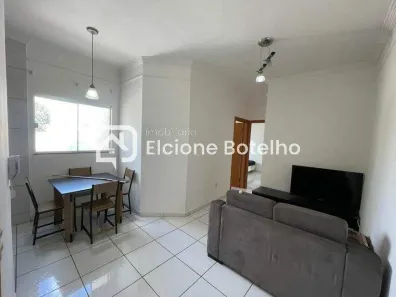 Apartamento com 2 Quartos para alugar, 55m² no Santa Mônica, Uberlândia