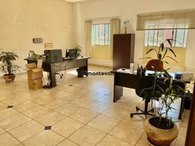 Galpão/Depósito/Armazém à venda, 365m² no Jardim Dona Sinhá, São Paulo
