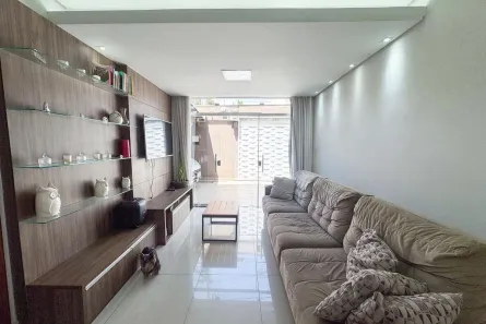 Casa com 3 Quartos à venda, 360m² no Eldorado, Contagem