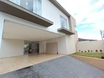 Casa com 4 Quartos à venda, 280m² no Parque Primavera, Poços de Caldas