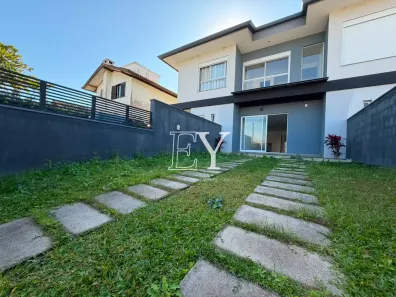 Casa com 3 Quartos à venda, 134m² no Campeche, Florianópolis