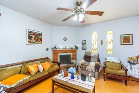Casa com 4 Quartos à venda, 250m² no Chácara das Pedras, Porto Alegre